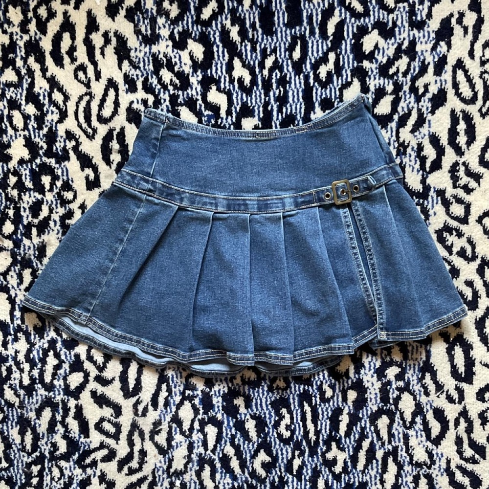 Madden NYC Blue Denim Pleated Skort Side Zip Buckle Detail XXS WMGSK708N1